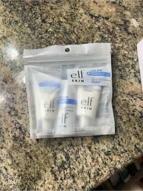 Elf Skin Pure Skin Mini Kit – White & Blue Travel Set
